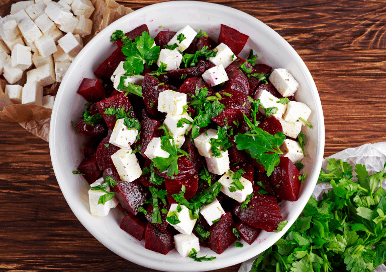 Rote-Bete-Salat mit Feta und Sumach