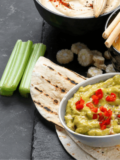 Vegane Brotaufstrich-Variationen: Paprika, Avocado & Bohnen