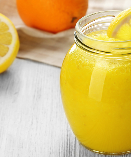 Zitrus-Smoothie mit Orange, Grapefruit und Zitrone