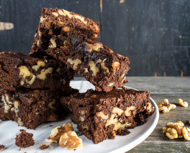 Schoko-Brownies mit Walnüssen