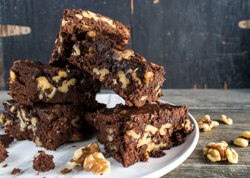 Schoko-Brownies mit Walnüssen