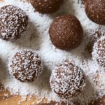 Dattel-Schoko-Kugeln (Vegan)