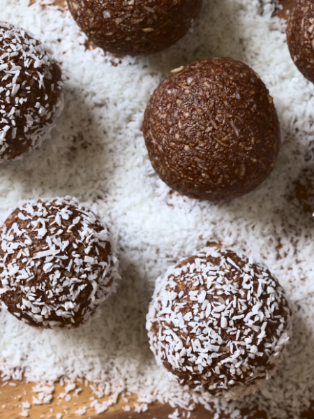 Dattel-Schoko-Kugeln (Vegan)