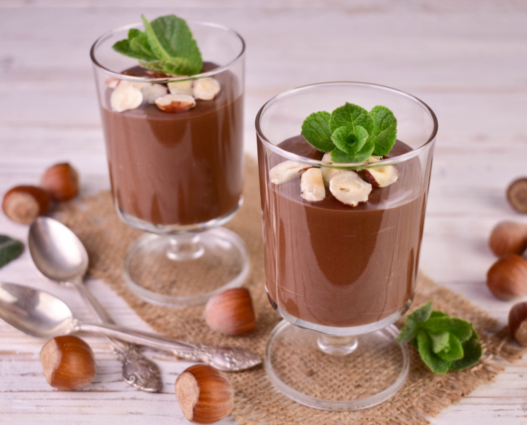Schoko-Haselnuss-Mousse (Vegan & ohne Zucker)