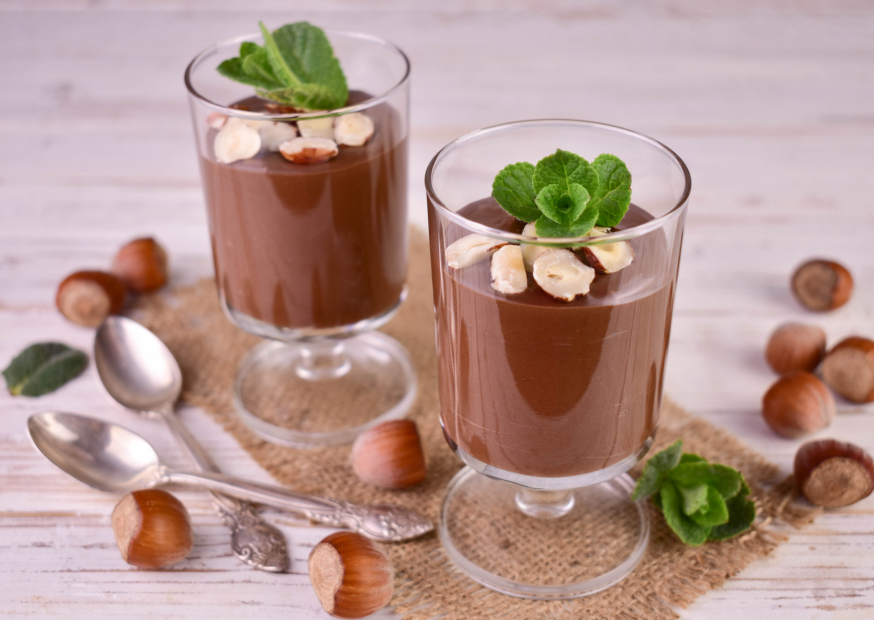 Schoko-Haselnuss-Mousse (Vegan & ohne Zucker)