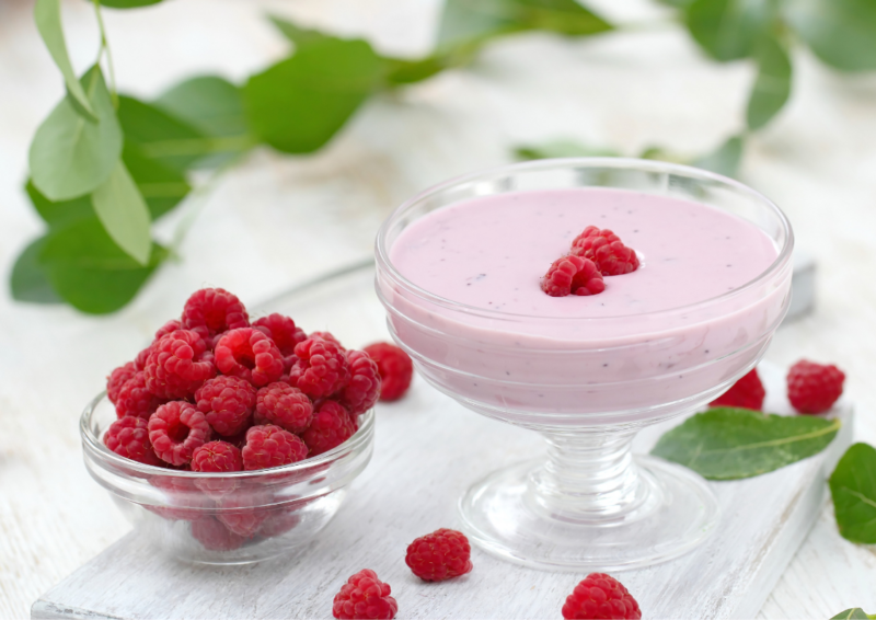 vegane Himbeer-Mousse mit Aquafaba