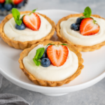 Vanille-Pudding-Törtchen mit Beeren (vegan)