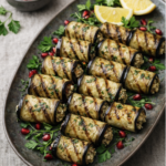Auberginenröllchen mit Walnussfüllung – Orientalisch, vegan & aromatisch