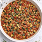 Italienische Gemüsepfanne in Tomatensauce – einfach & gesund