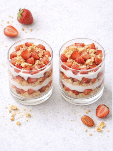 Erdbeer-Dessert im Glas – schnell, cremig & einfach gemacht