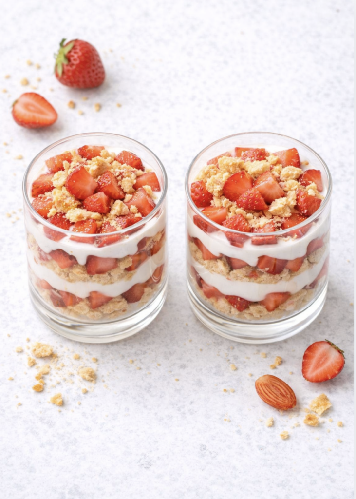 Erdbeer-Dessert im Glas – schnell, cremig & einfach gemacht