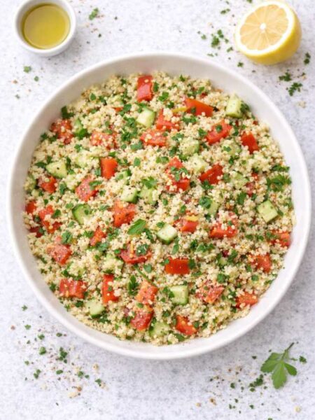 Mediterraner Couscous-Salat – schnell, gesund & einfach