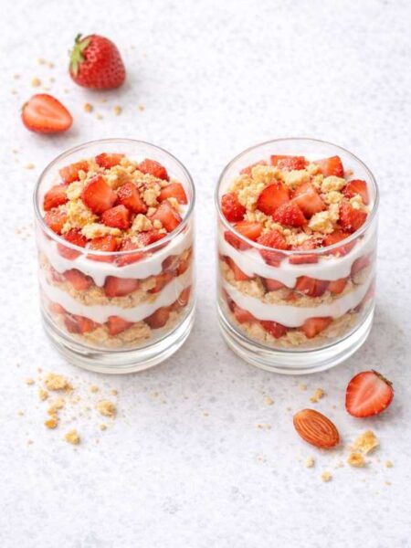 Erdbeer-Dessert im Glas – vegan, cremig & einfach gemacht