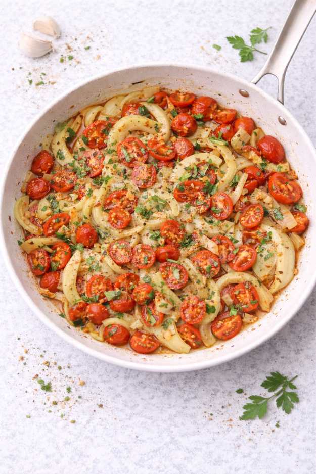 Tomaten-Fenchel-Pfanne – mediterran, einfach & gesund