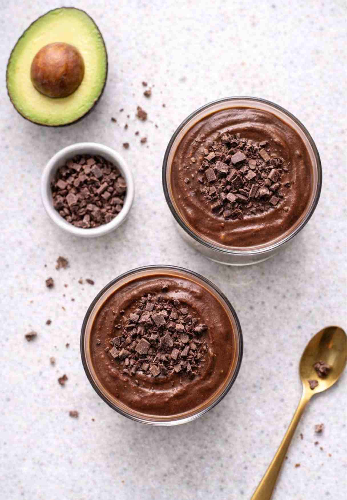 Vegane Schoko-Avocado-Creme mit Seidentofu – Cremiges Dessert