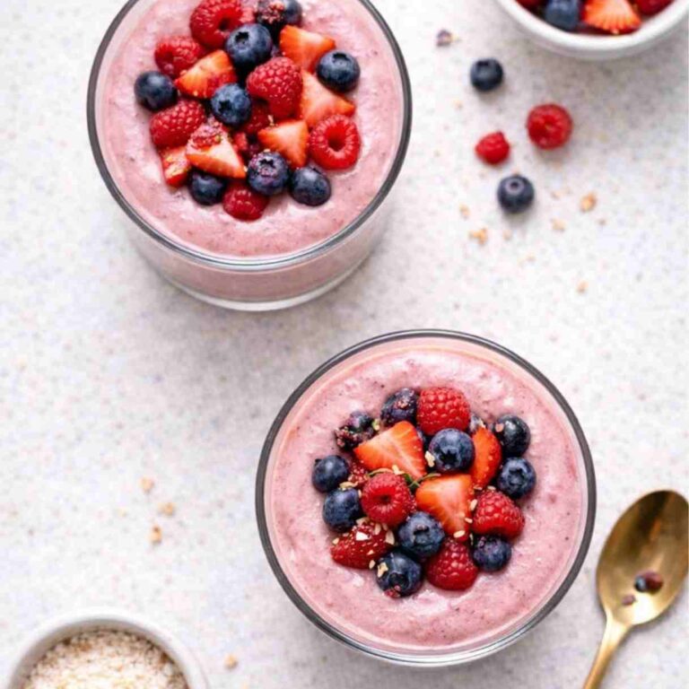Vegane Beerencreme mit Seidentofu – Fruchtiges Dessert