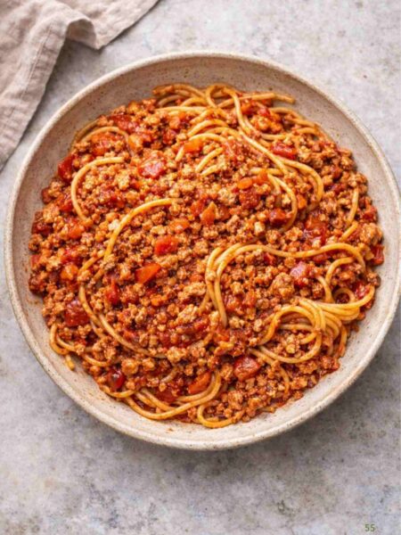 Pasta mit Tomaten-Tofu-Bolognese