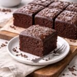 Veganer Schokoladenkuchen – saftig, einfach und herrlich schokoladig